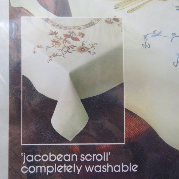 Bucilla Set of 4 Dinner Napkins 16” x 16” Brown Tablecloth for Embroidery kit - Picture 4 of 12